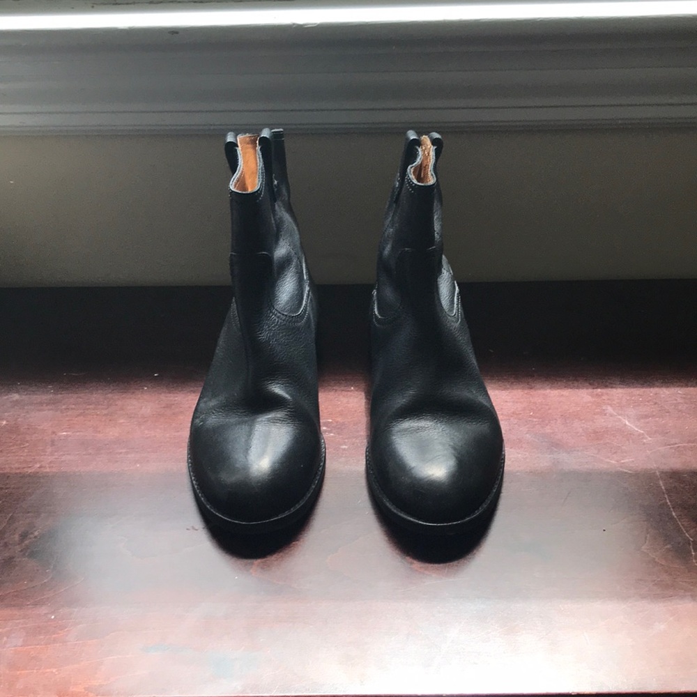 Black Madewell ankle boots size 7.5.